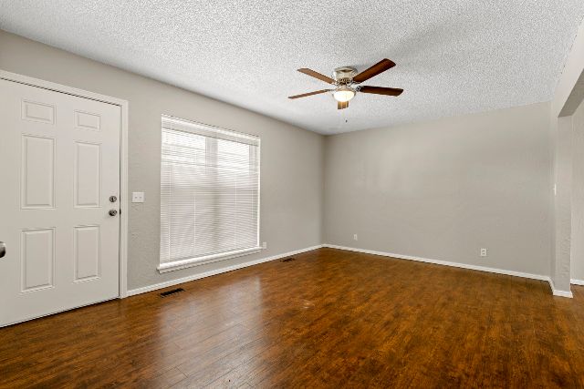 4825 S Bermuda Ave W, Sand Springs rent to own home, photo 4
